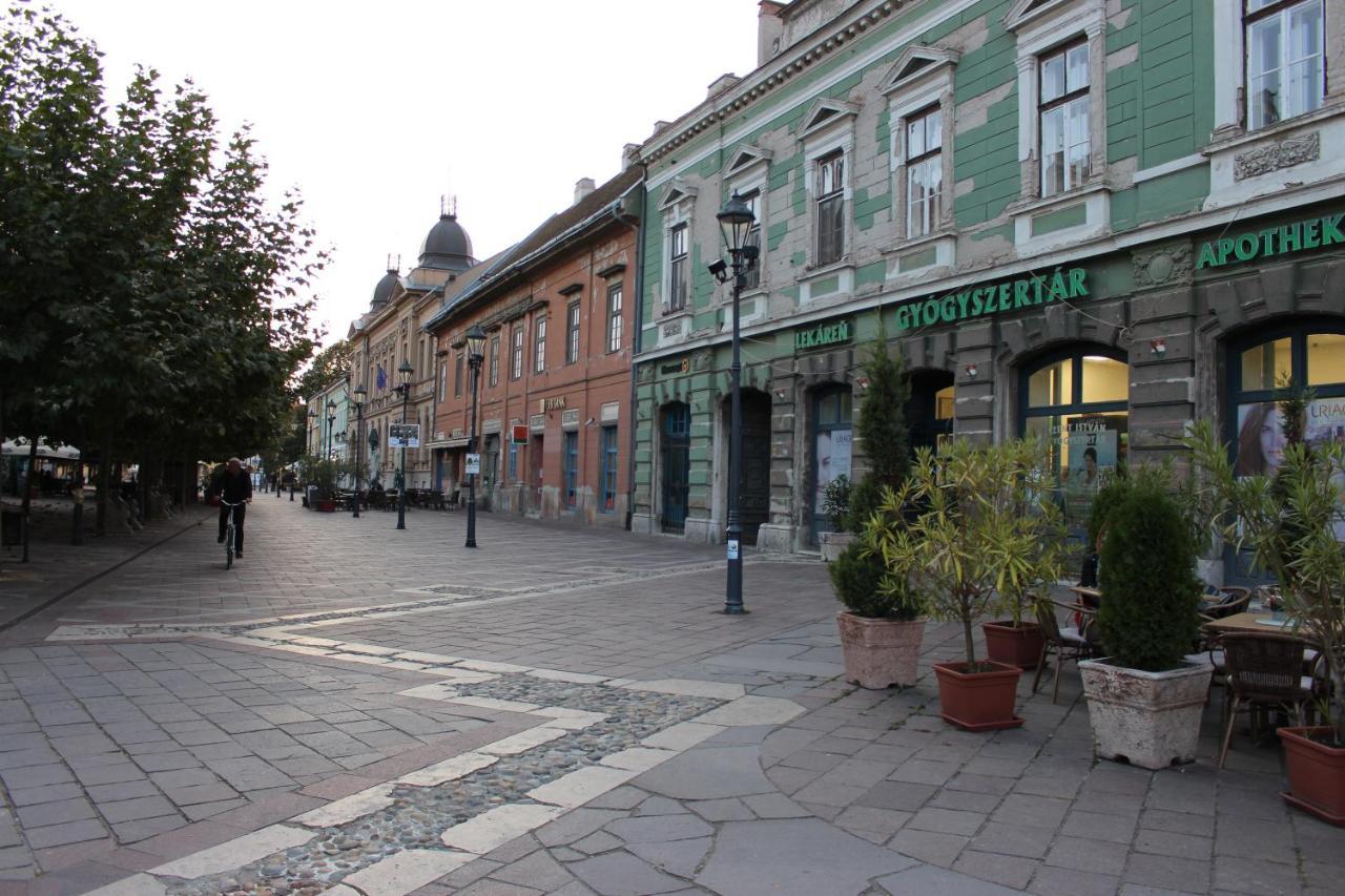 Esztergom Central 外观 照片