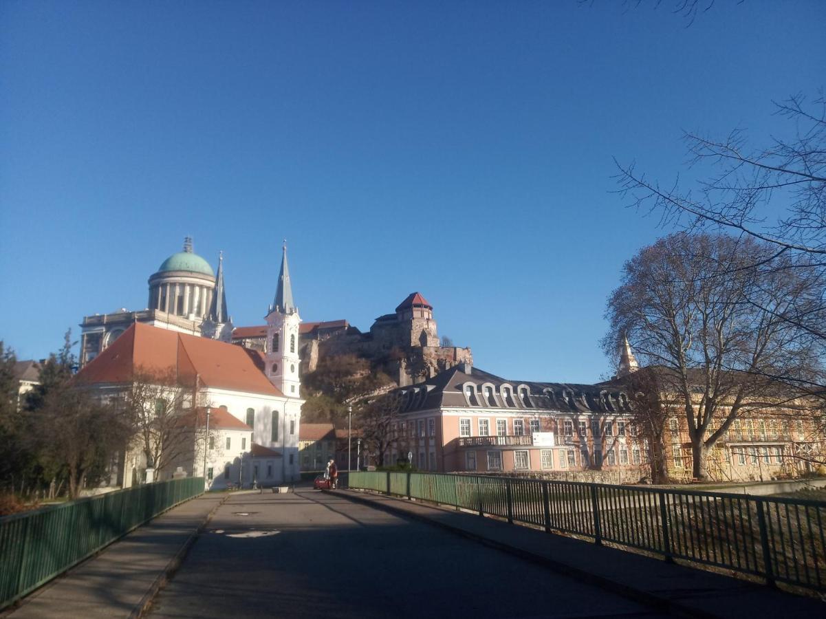Esztergom Central 外观 照片