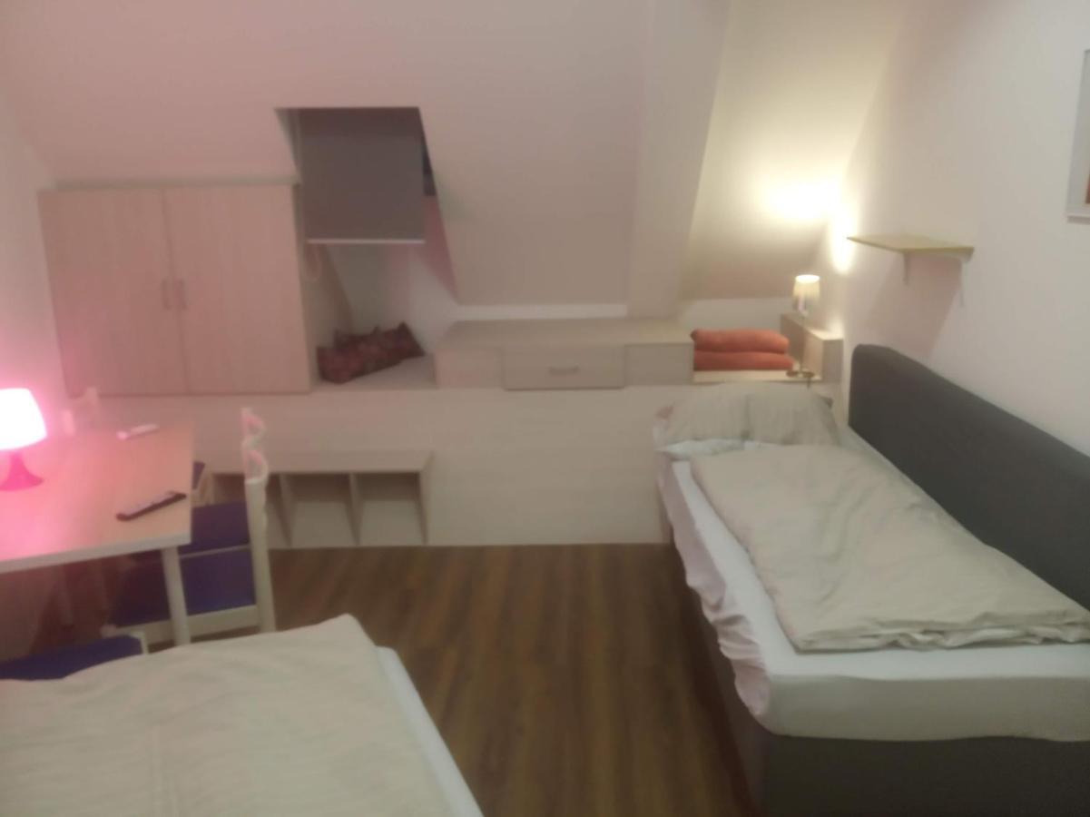 Esztergom Central 外观 照片